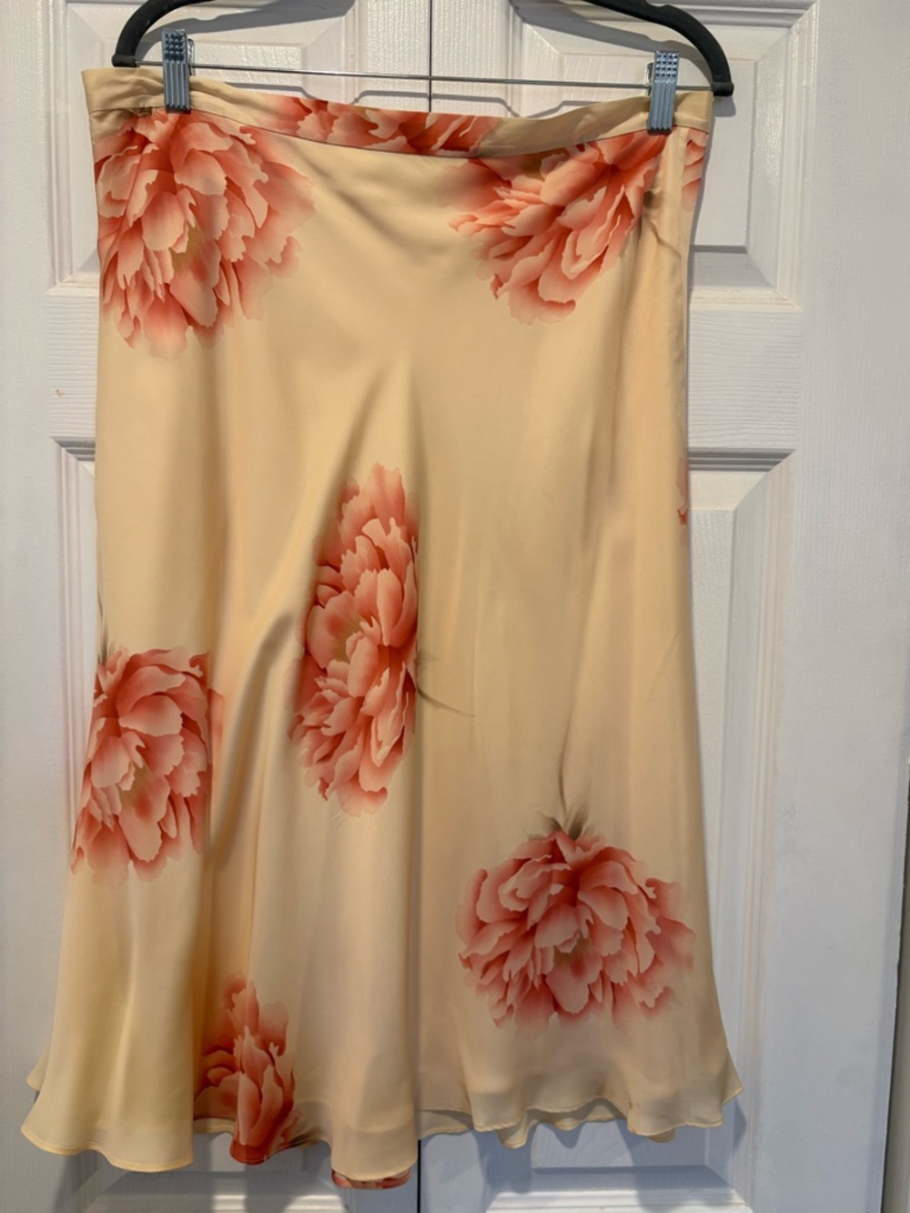 BR Silk Skirt - Peach color with Pink Florals - Picture 2 of 7